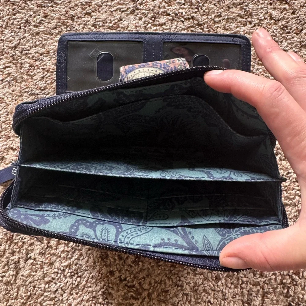 Vera Bradley Navy Floral Quilted Zip-Around Wallet with twist lock - Picture 5 of 7